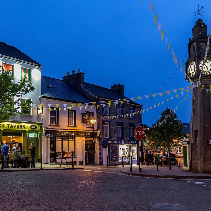 The Wyatt Hotel Westport Exteriér fotografie